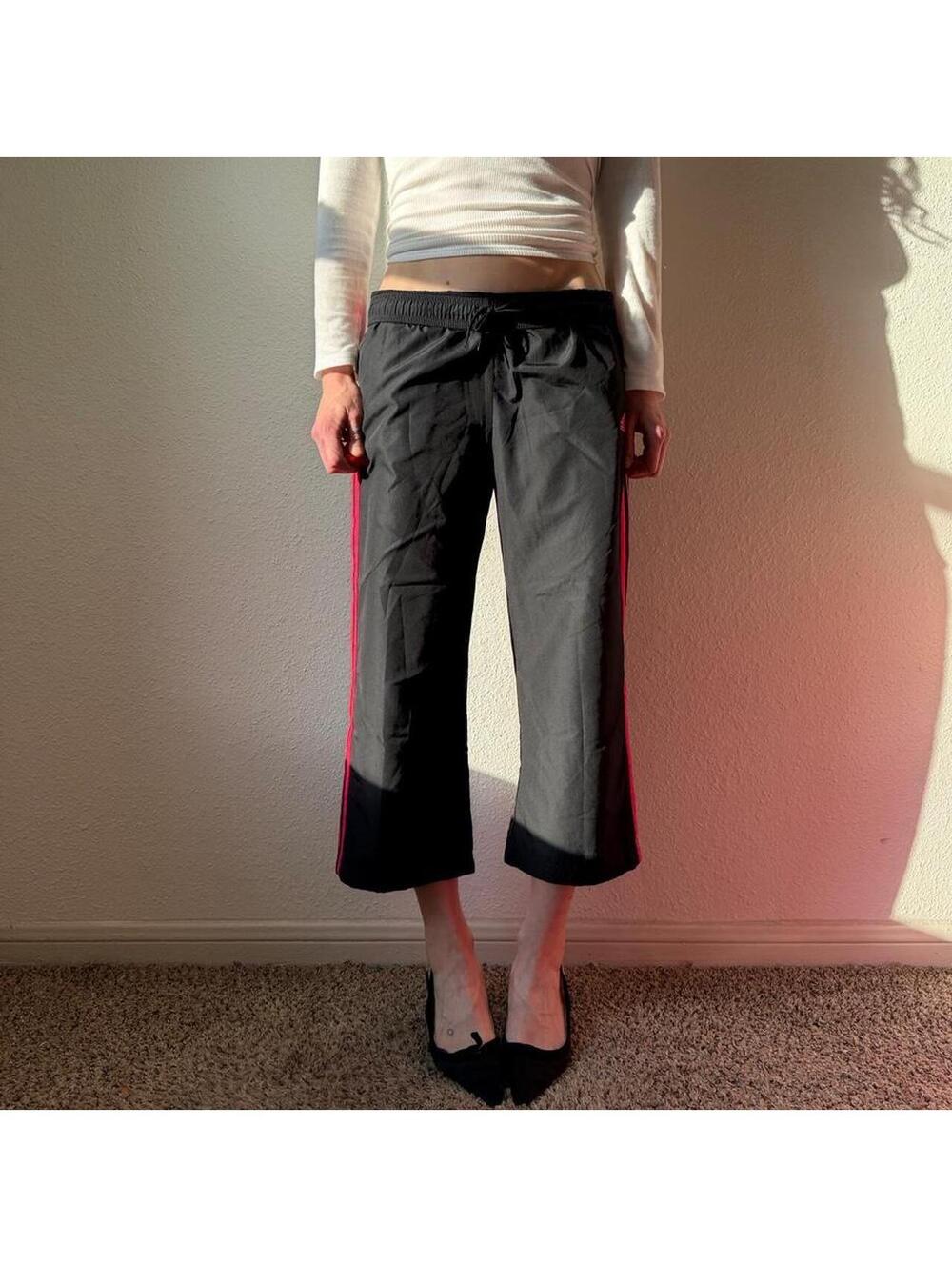 Vintage y2k Adidas low rise wide leg flare black w/ pink stripes athletic capris